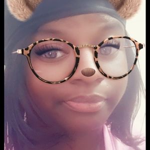 Meet your Posher, Wadeisha